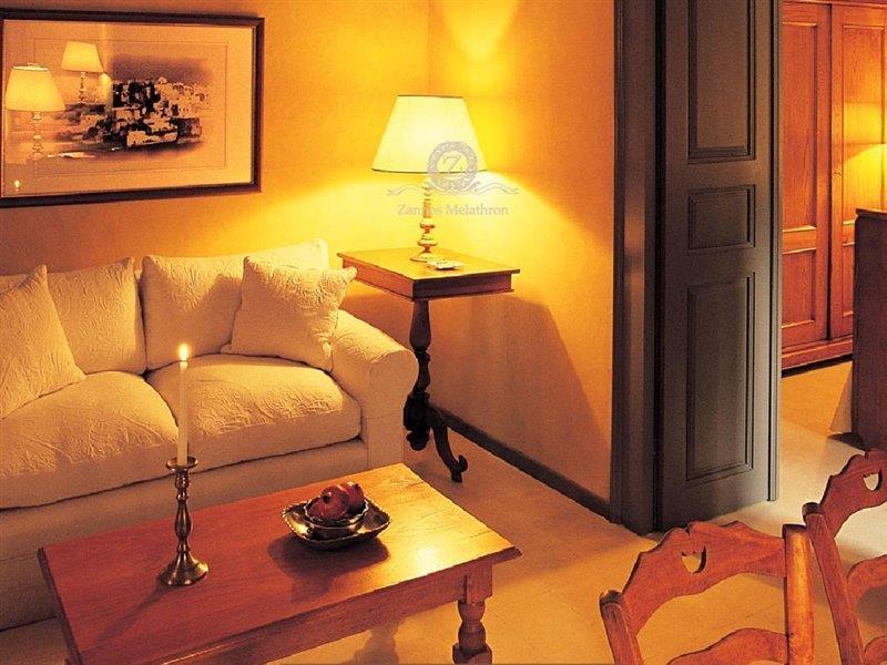 Zannos Melathron Hotel Pýrgos Buitenkant foto